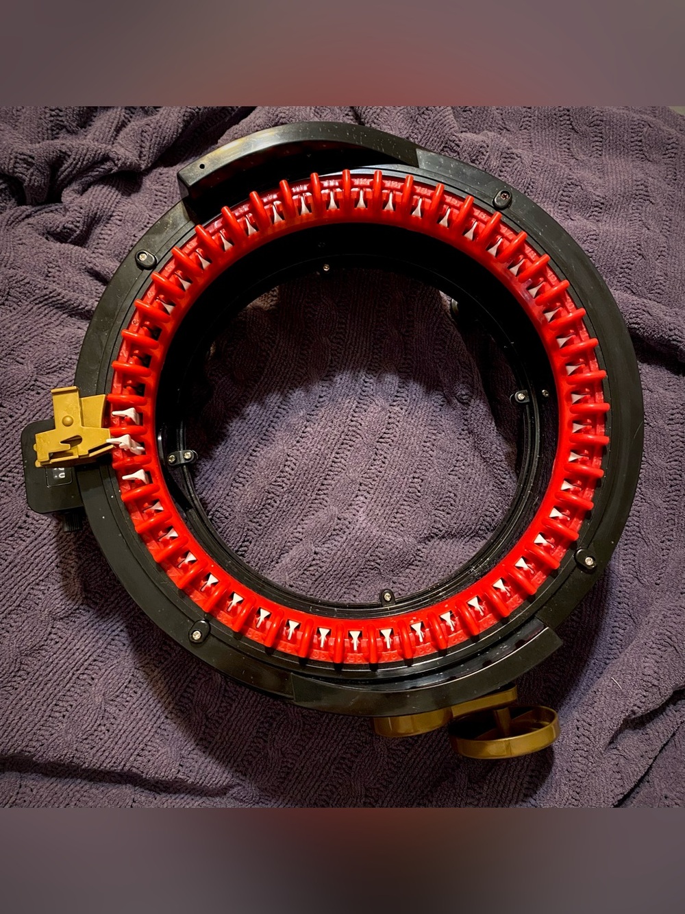 Addi Express King Size Knitting Machine - Picture 6 of 14